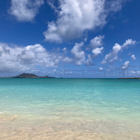 A Gorgeous Day at Lanikai Beach in Kailua, Hawaii (LEO Design)