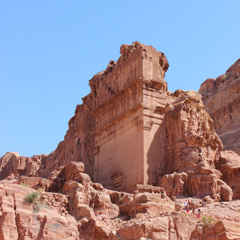 An Impressive Tomb Carved From the Sandstone at Petra, Jordan (LEO Design)