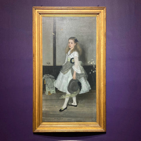 Harmony in Grey and Green: Miss Cicely Alexander by James Abbott McNeill Whistler in the Tate Britain, London (LEO Design)