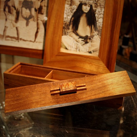Hawaiian Koa Wood Divided Trinket Box (LEO Design)