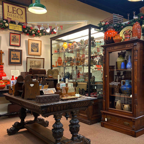 LEO Design Stall at the Antique Center of Strabane, Canonsburg, Pennsylvania (LEO Design)