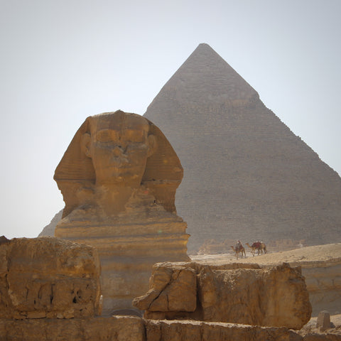 A Hot & Hazy Afternoon Before the Great Sphinx and Pyramid of Khafre in Giza, Egypt (LEO Design)