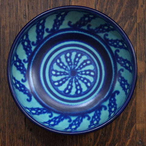 English Royal Doulton Hand-Painted Ceramic Bowl (LEO Design)