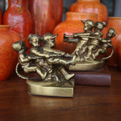 Bronze "Tug-of-War" Bookends by PM Craftsman (LEO Design)