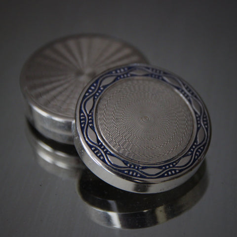 French-Made Aluminum Powder Compact with Machine-Turned Engraving (LEO Design)