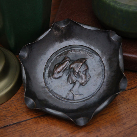 English Arts & Crafts Dickens "Marchioness" Copper Bowl (LEO Design)