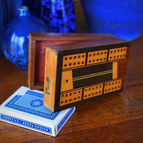 English Marquetry Cribbage Board (Box) with Cards and Pegs (LEO Design)