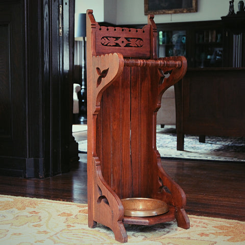 English Late Victorian Arts & Crafts Wooden Stick Stand with Pierced Botanical Decoration (LEO Design)