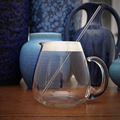 Dorthy Thorpe Mid-Century Modernist Glass Cocktail Pitcher with Wide Silver-Band Rim (LEO Design)