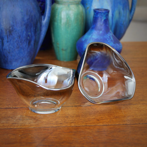 Pair of Dorothy Thorpe "Pinched" Triangular Glass Nut (or Candy) Bowls with Wide Mirror Fade Rims (LEO Design)