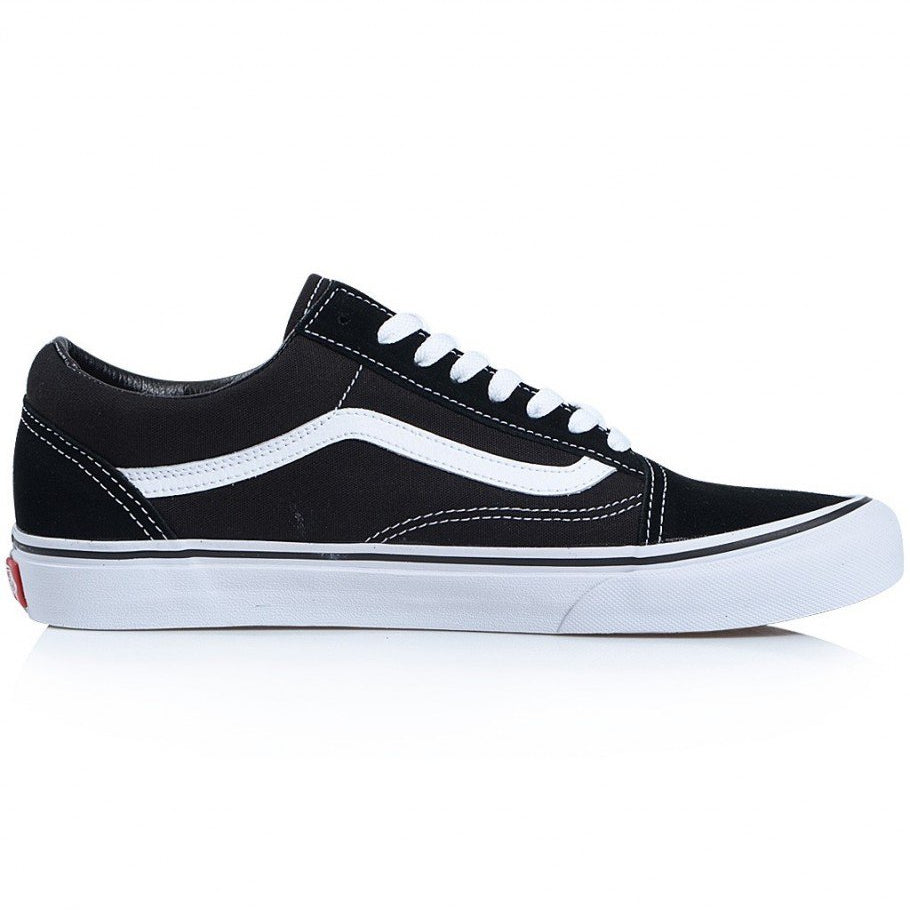 vans old skool trainers in black vd3hy28