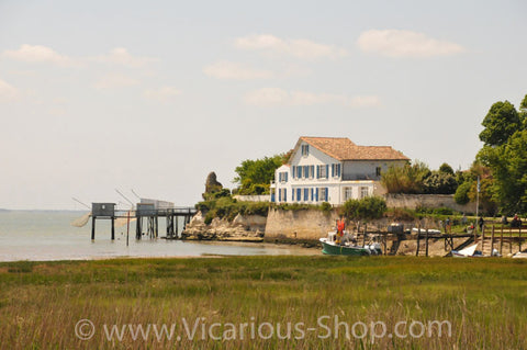 Dock in Talmont sur Gironde, Charente-Maritime 54, Aquitaine, France