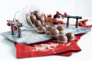 chocolate macadamia fat bombs