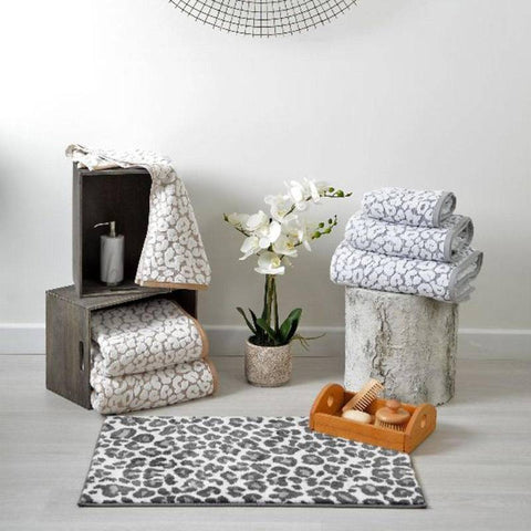 Soft and Stylish: Elevate Your Bathing Routine with Our Bath Mats