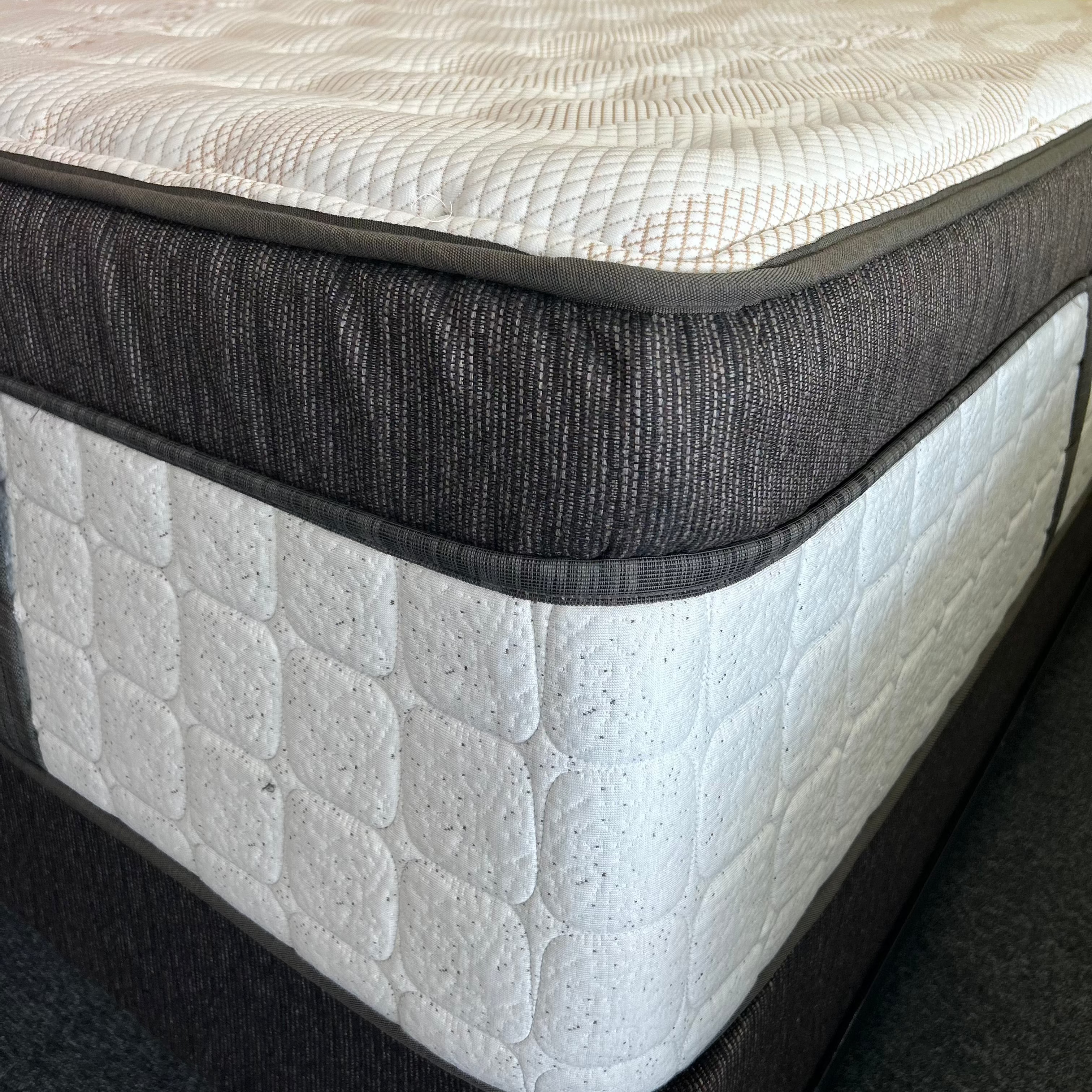 Luxury 17" pillow top with cooling gel memory foam mattress
