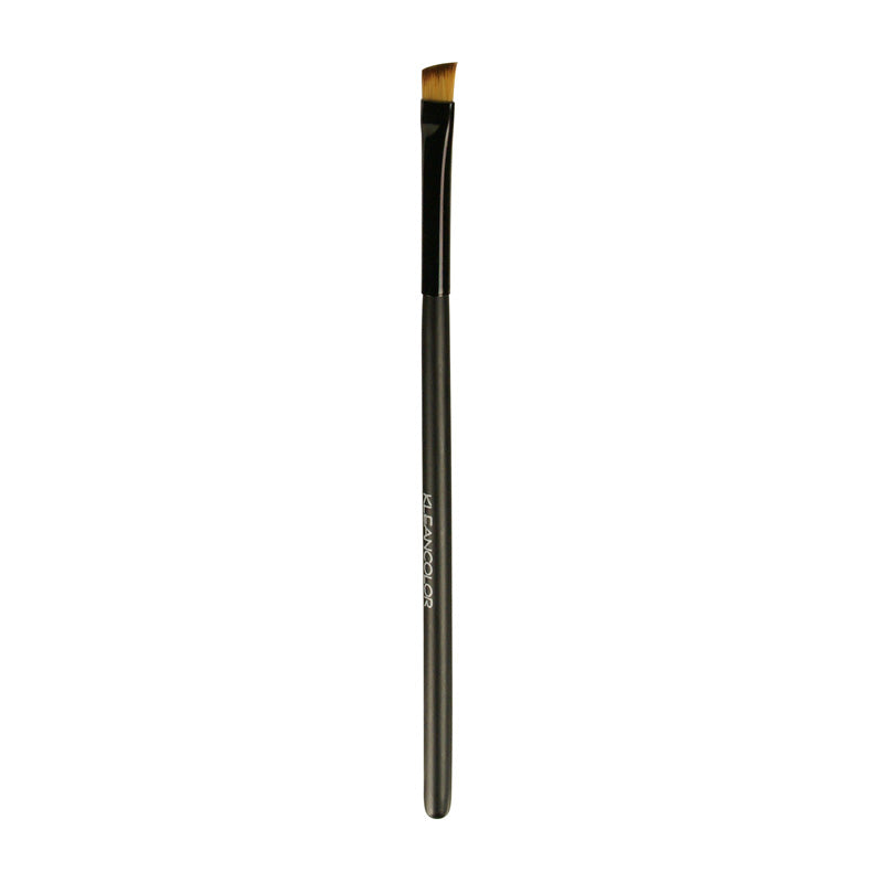 slanted makeup brush