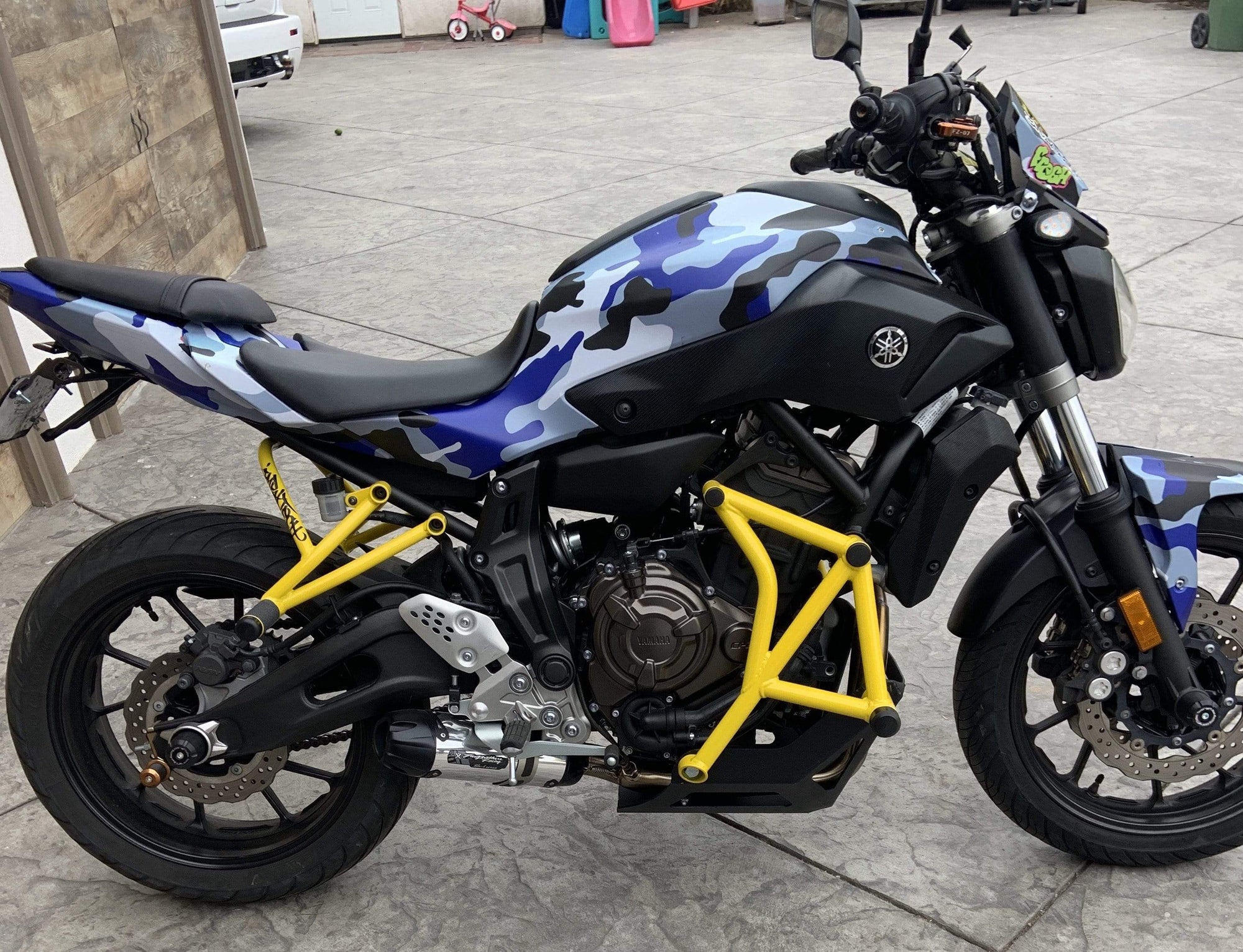 yamaha bolt stunt bike