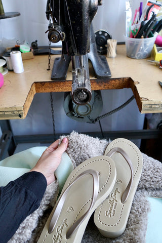 vintage sewing machine for shoe making