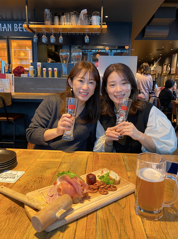 high school reunion with girl friends in Tokyo Japan with beer