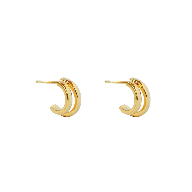 Amari gold hoop earrings – MEZI