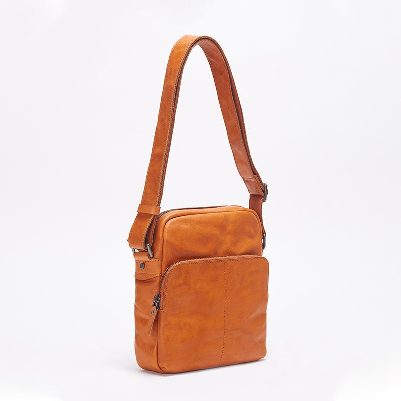 Retro Vegetable Tanned Cowhide Leather Messenger Bag