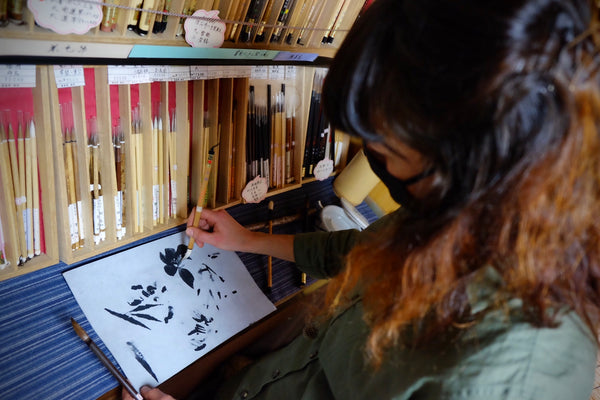 artisanat japon encre sumi pinceau nara ink calligraphie