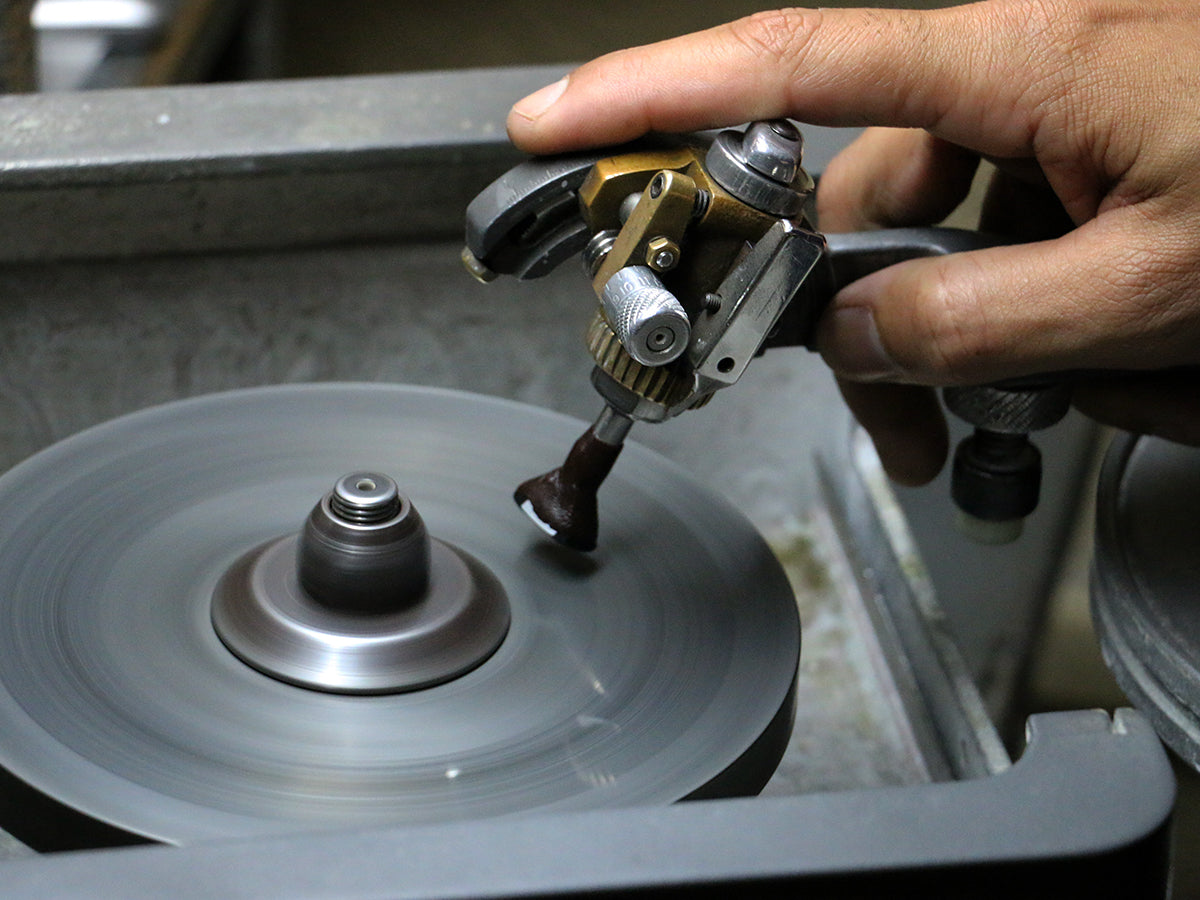 Class Ring Gemstone Cutting