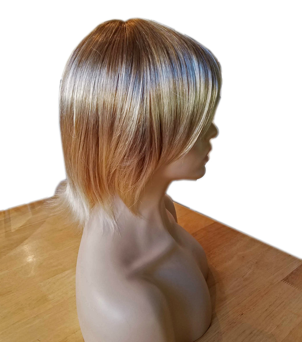 short strawberry blonde wig