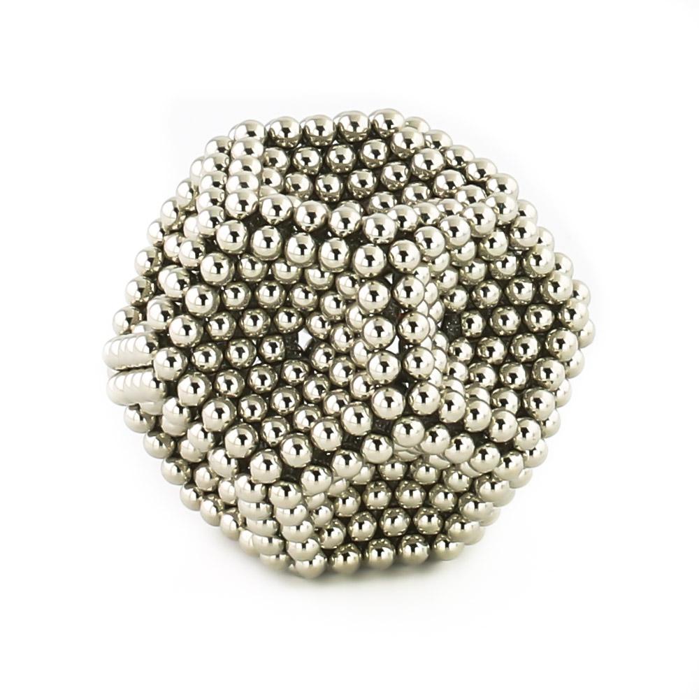 tiny magnetic balls