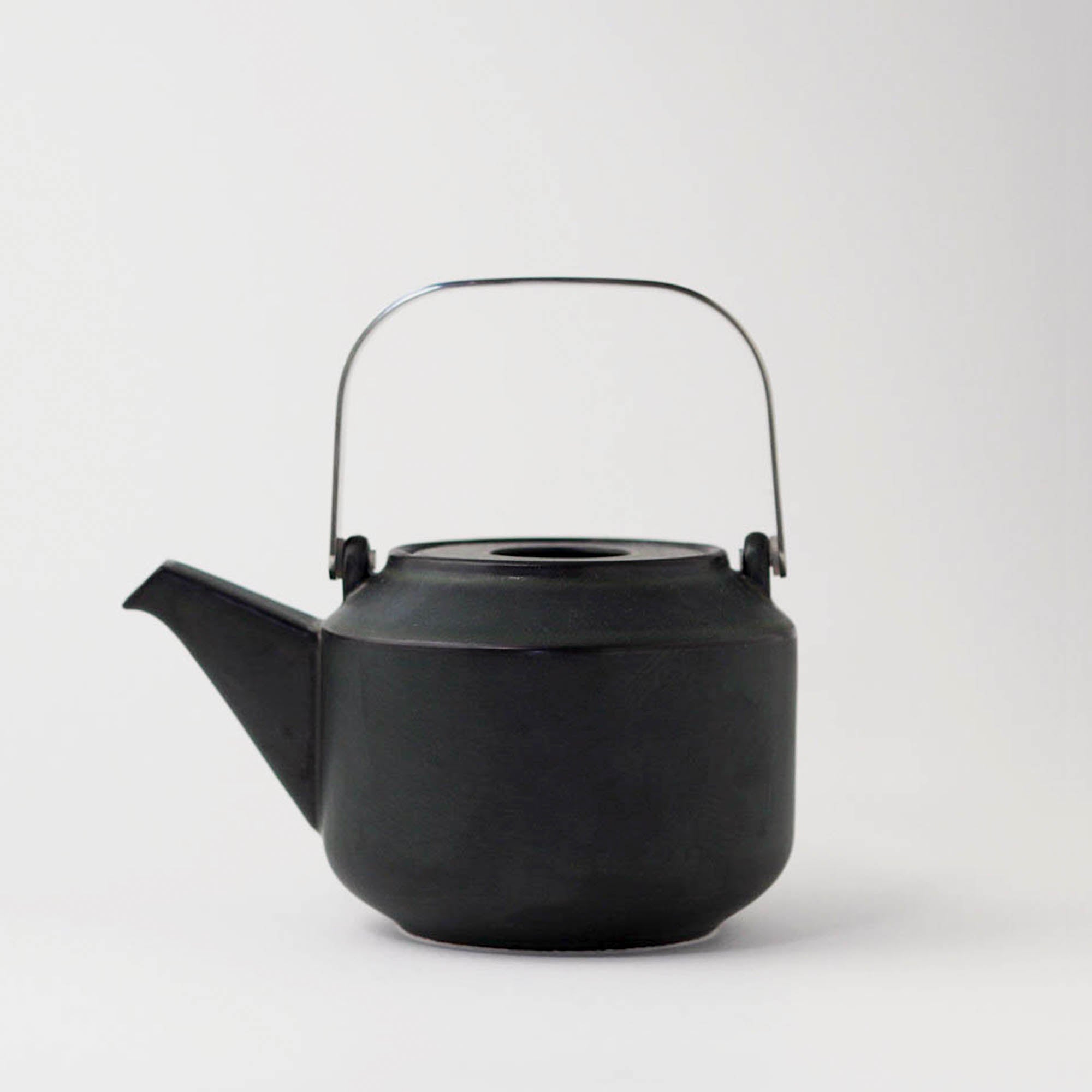 kinto-leaves-to-tea-teapot