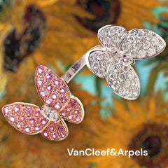 VAN CLEEF & ARPELS 18K GOLD DIAMOND SAPPHIRE TWO BUTTERFLY BETWEEN FINGER RING