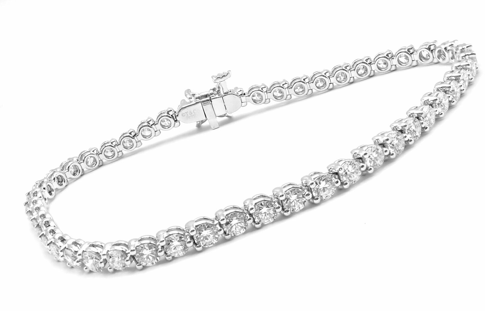 Van Cleef & Arpels Vintage Diamond Link Bracelet in 18k Yellow Gold –  Elie's Fine Jewelry