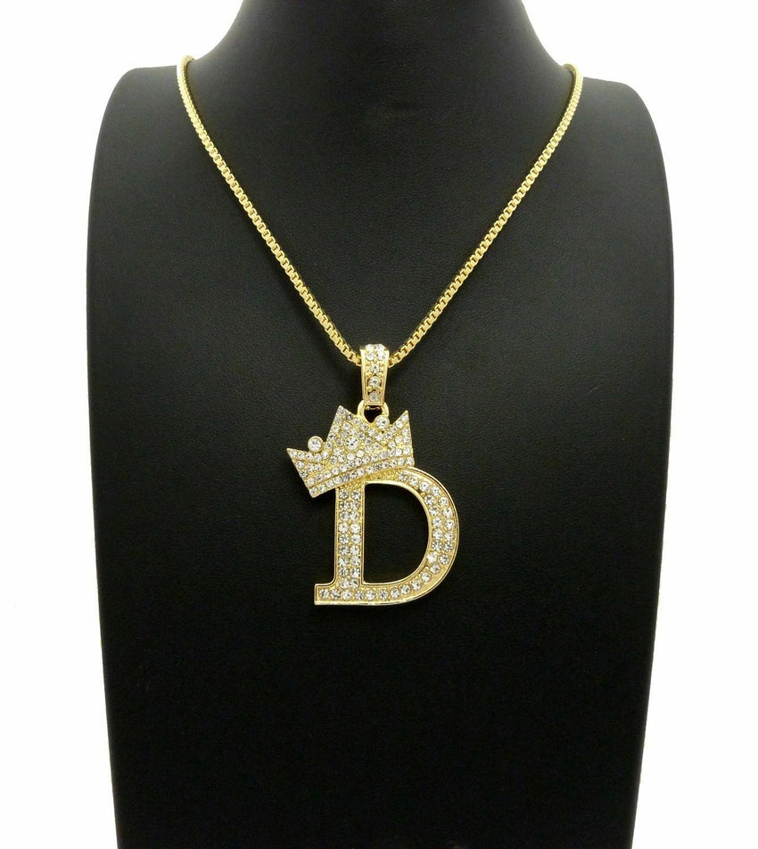 gold chain with letter d