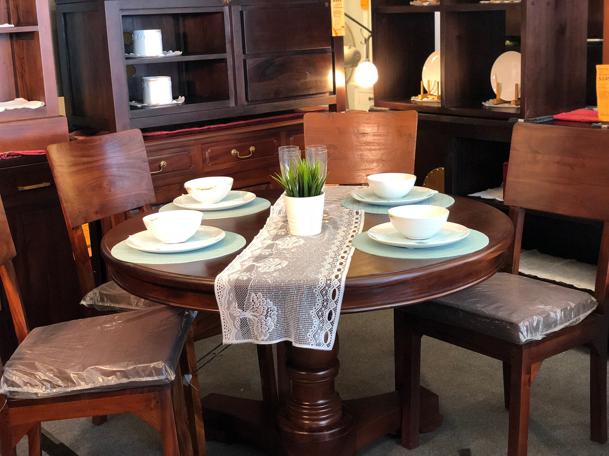 mahogany round dining tables