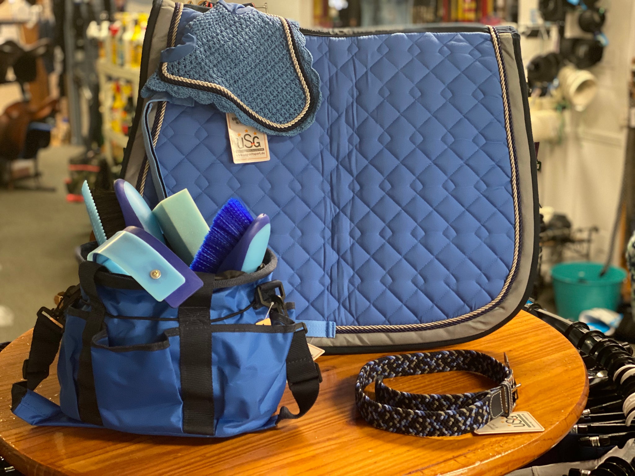 USG All Purpose Saddle Pad Azure Blue – Spectrum Saddle Shop