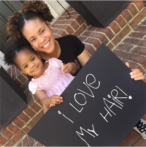 This single mom is braiding kids' hair for free to help other struggling  parents