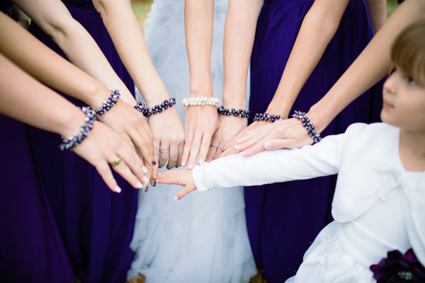 Six-Tips-To-Accessorize-Your-Bridesmaids-4