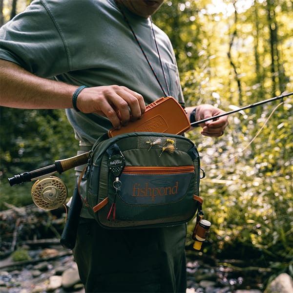 SBBS-2.0 816332014802 Fishpond Switchback 2.0 Wading Belt And Fishing Waist Pack System In The Wild 2