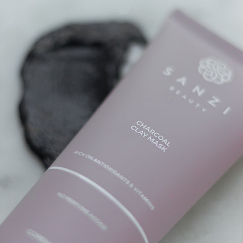 Sanzi Beauty Charcoal Clay Mask med ler og aktivt kul