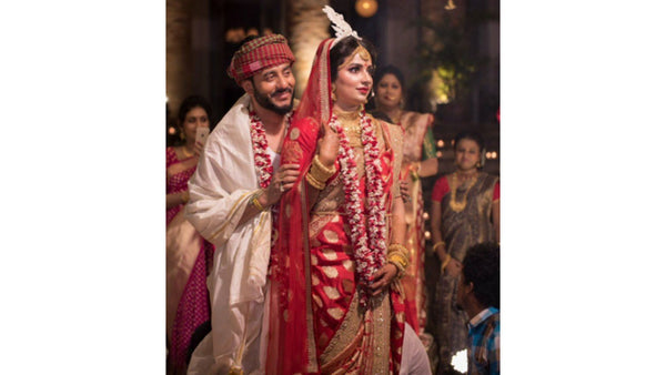How to wear a banarasi saree for wedding