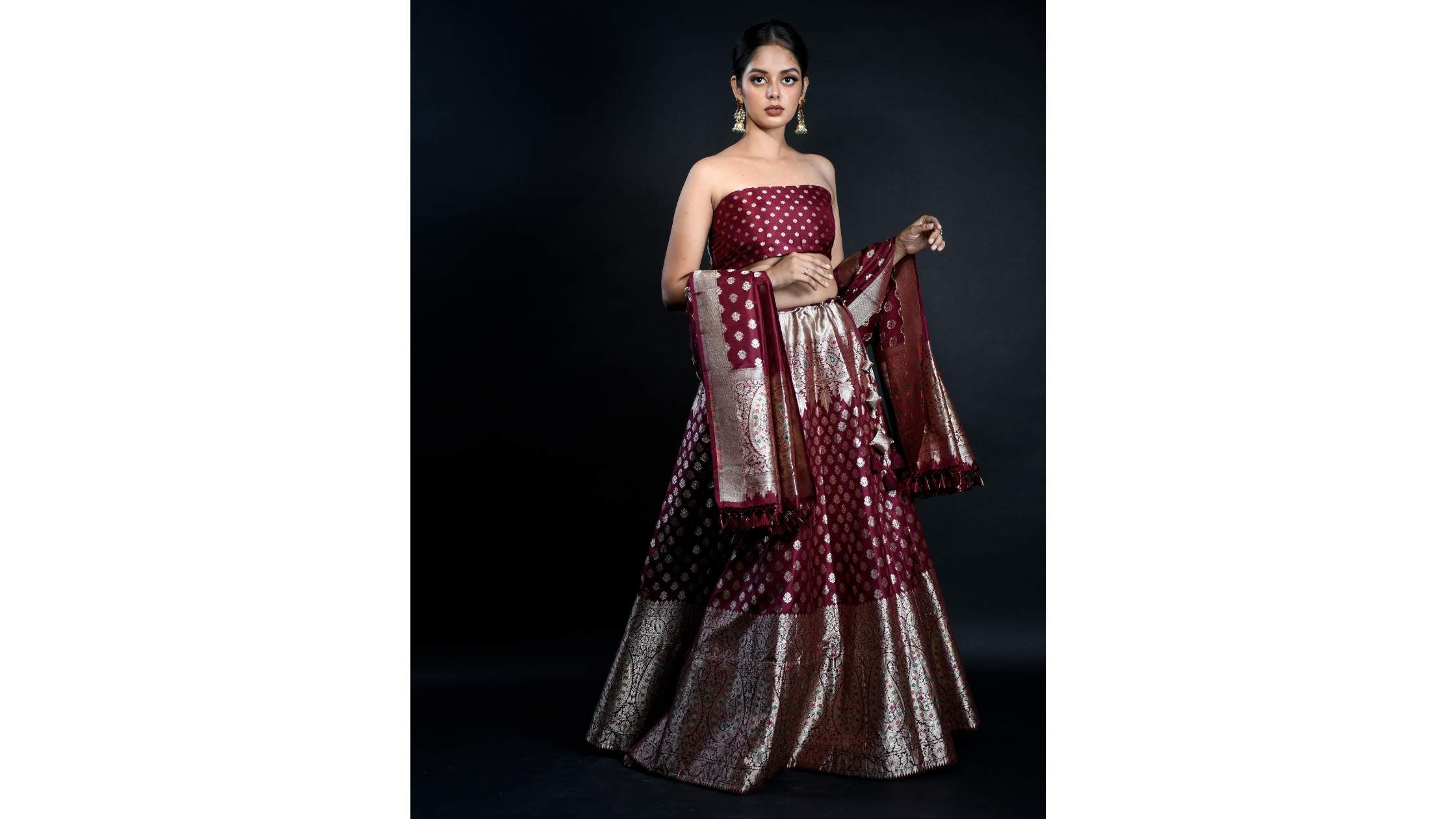 Banarasi Lehenga - Buy Latest Collection of Banarasi Lehenga for Women  Online 2024