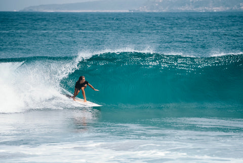 Jennica Lowell surfer
