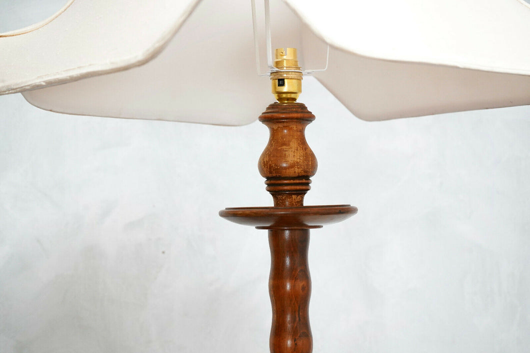 bobbin base floor lamp