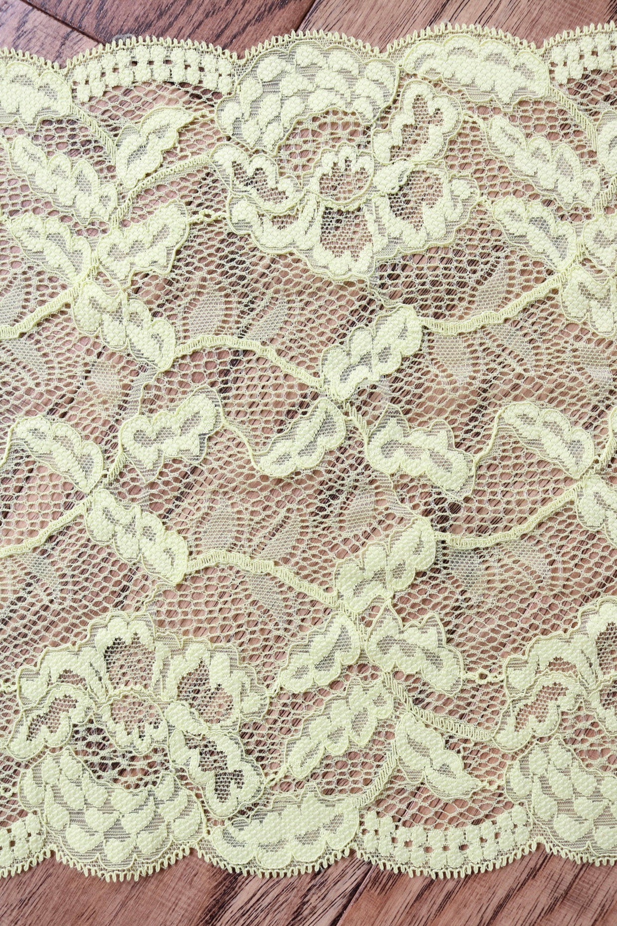 wide stretch lace