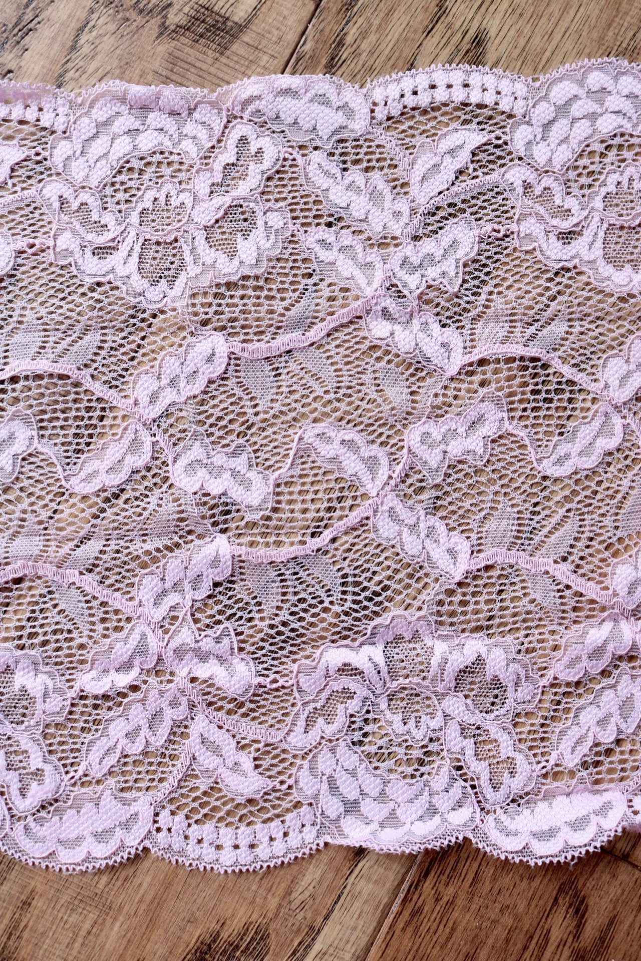 wide stretch lace