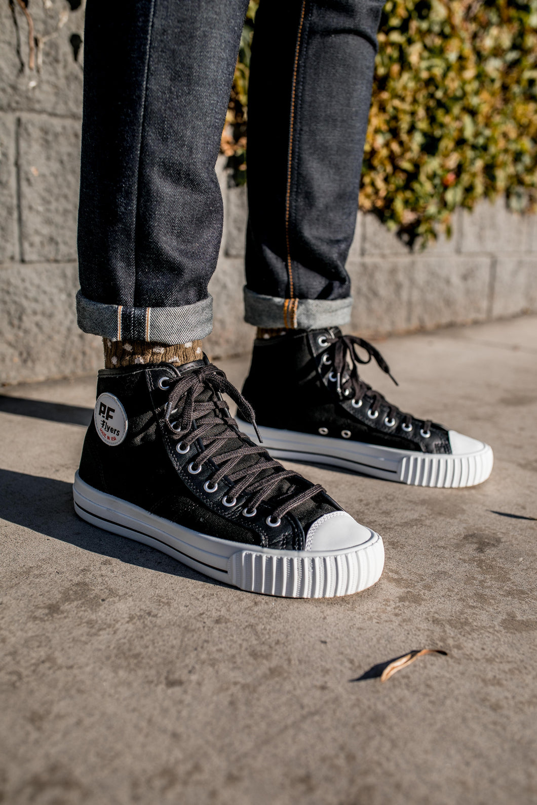 pf flyers black and white