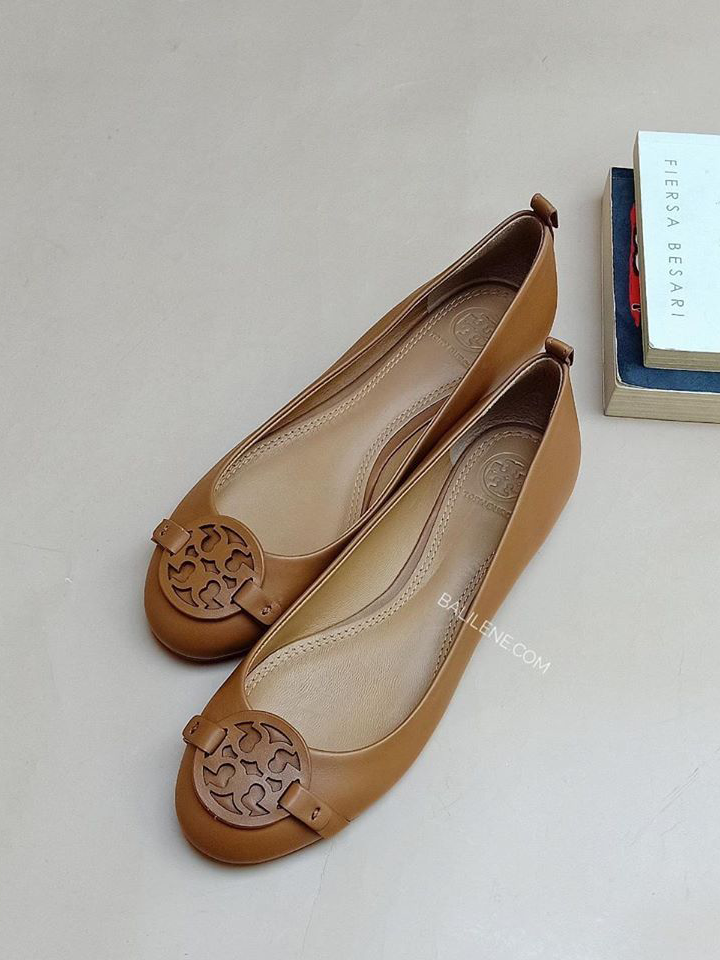 Tory Burch 57984 Gabriel Ballet Flat Veg Napa Leather Royal Tan – Balilene