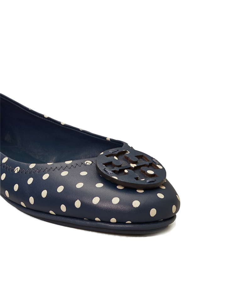 Tory Burch 64985 Minnie Printed Travel Ballet Flat In Navy Classic Dot –  Balilene