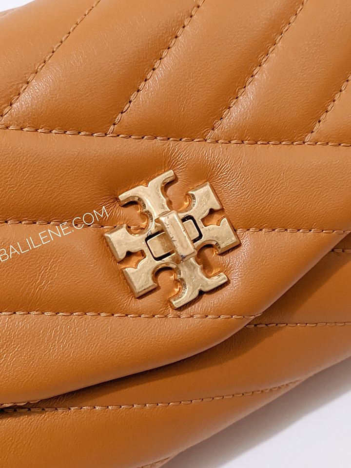 Tory Burch Kira Chevron Chain Wallet Squash – Balilene