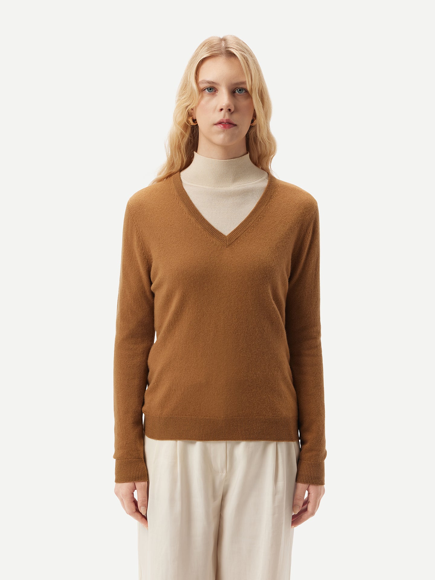 Women's Basic Cashmere V-Neck Sweater Almond - Gobi Cashmere